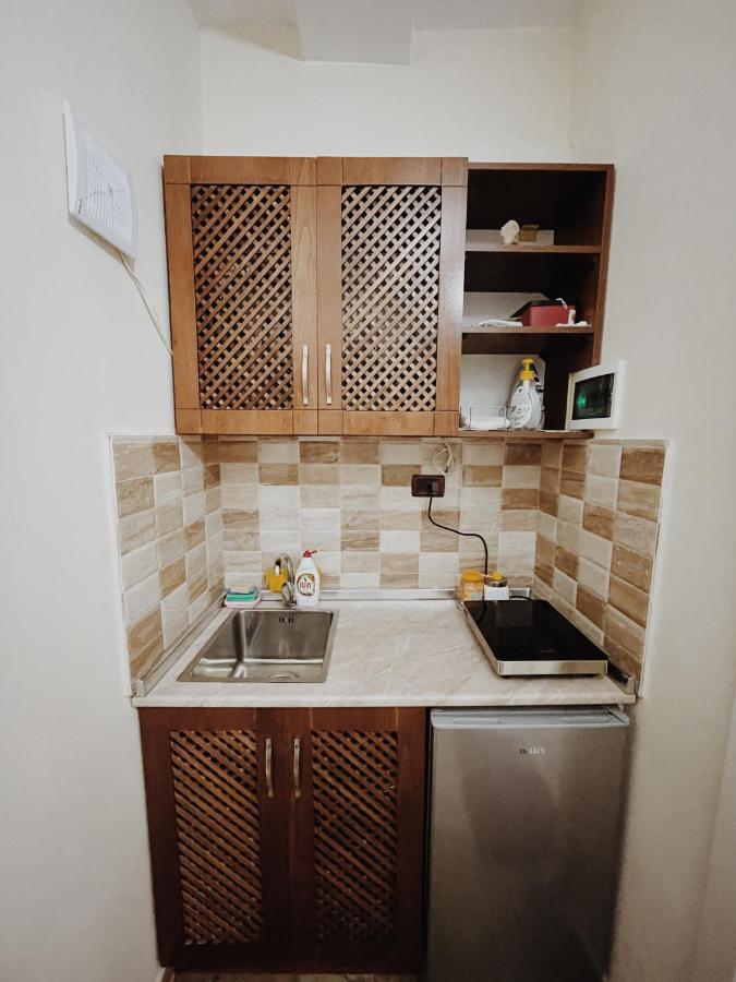At Pikotiko'S - Korca City Rooms For Rent Eksteriør billede