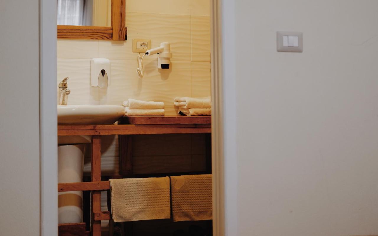 At Pikotiko'S - Korca City Rooms For Rent Eksteriør billede