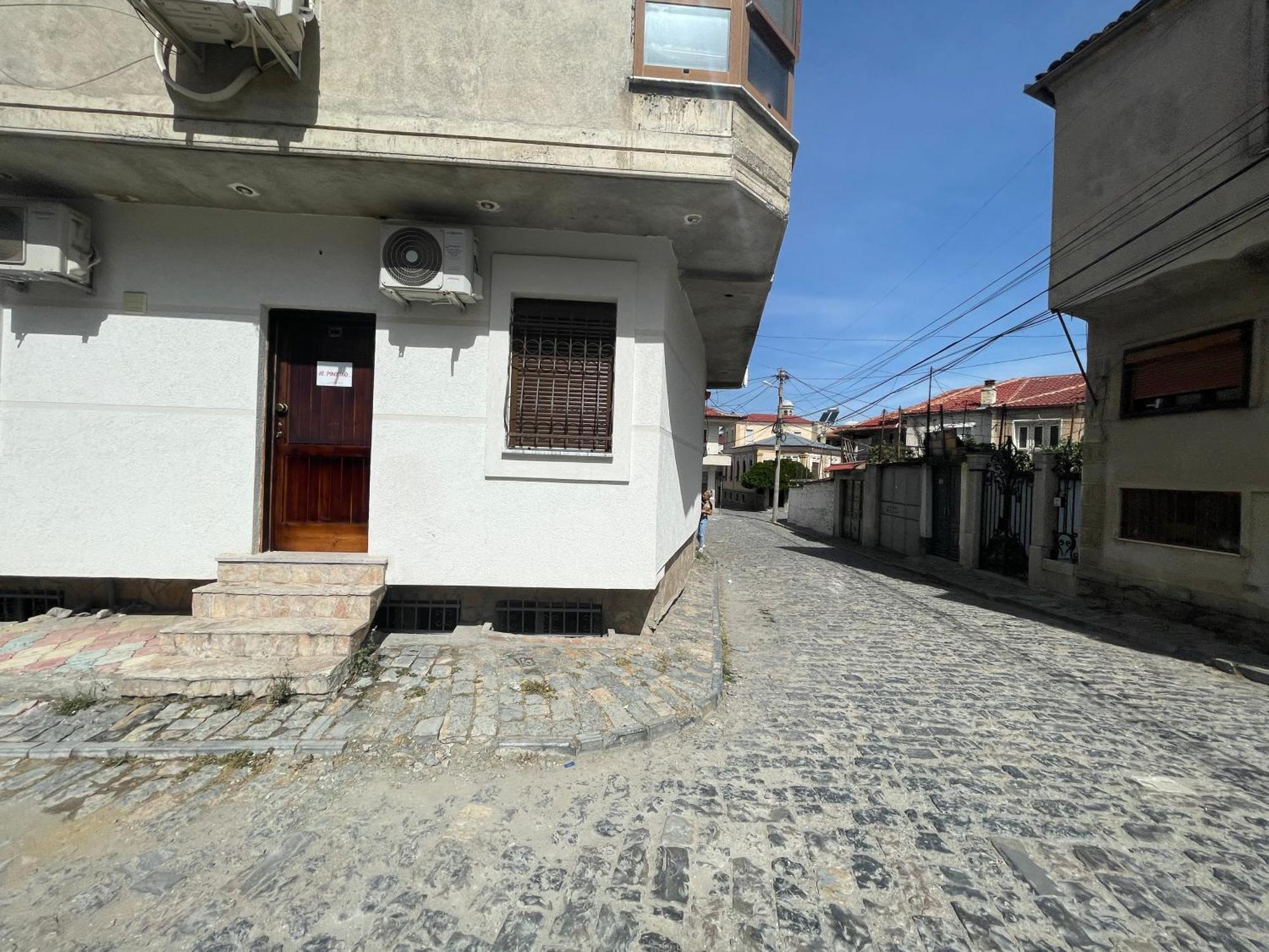 At Pikotiko'S - Korca City Rooms For Rent Eksteriør billede