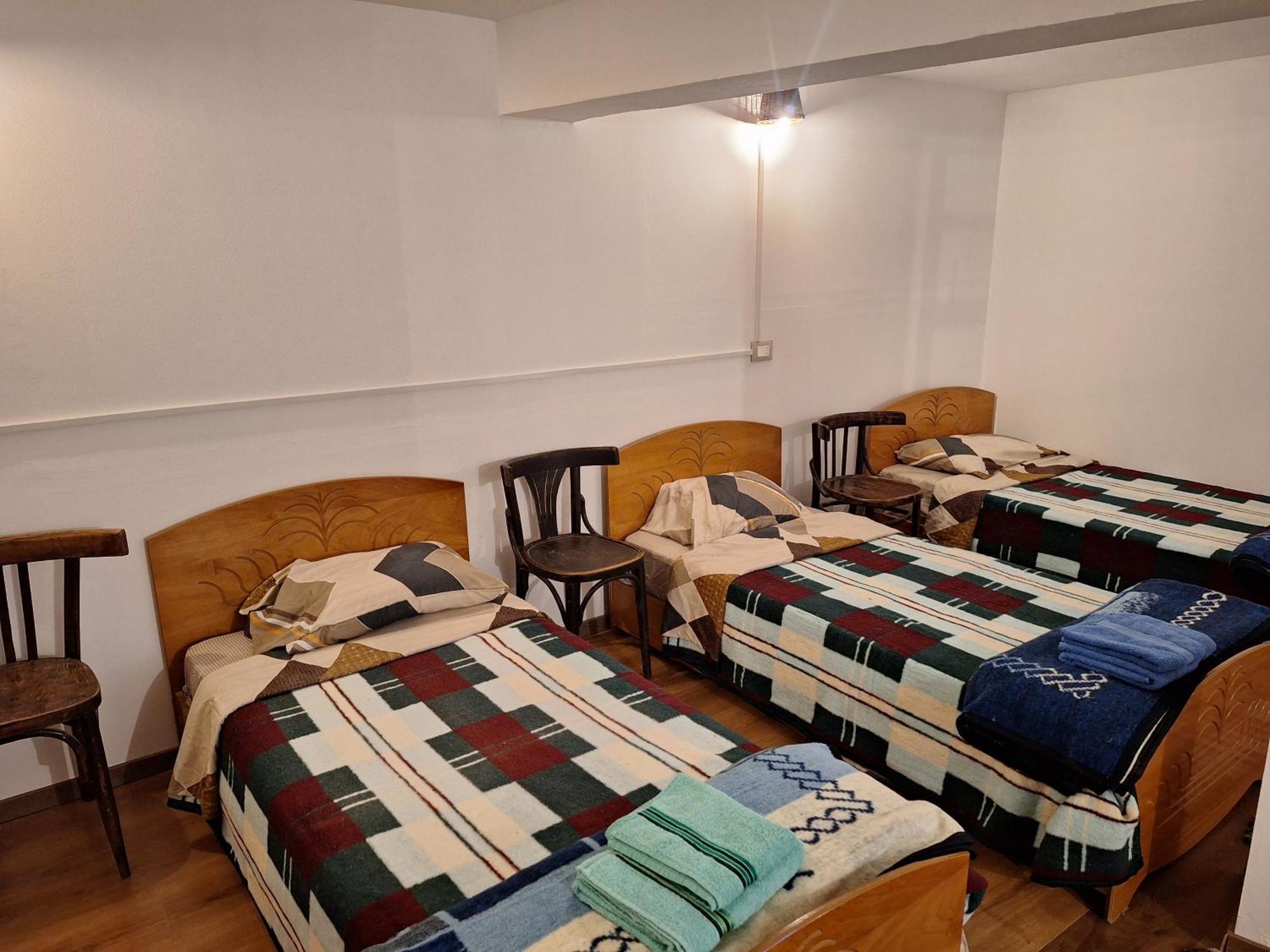 At Pikotiko'S - Korca City Rooms For Rent Eksteriør billede